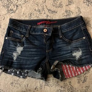 Arizona star and stripes ripped Jean shorts, stretch fabric sized 5